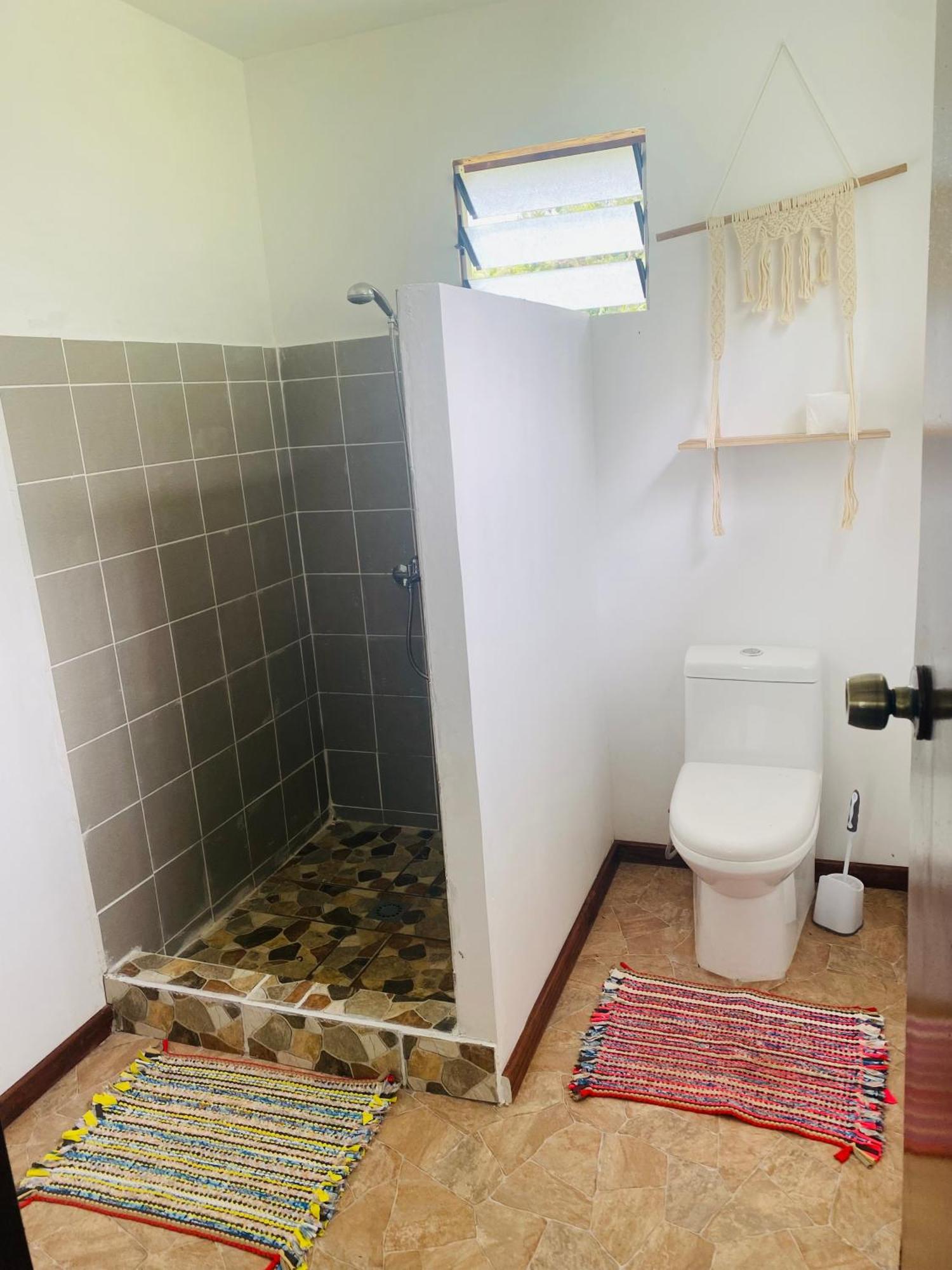 Huahine Serenity Cottage Maroe Exterior photo