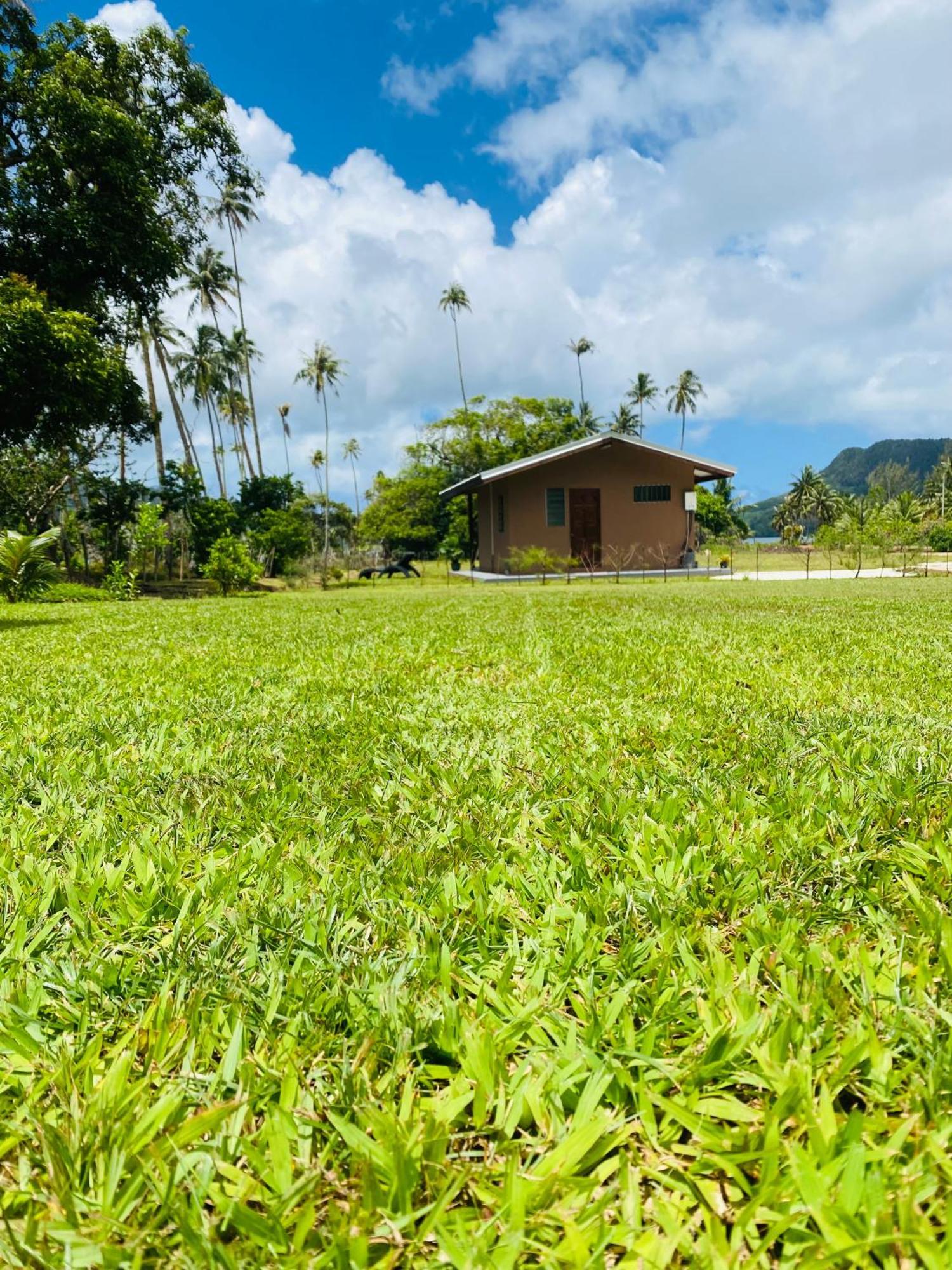 Huahine Serenity Cottage Maroe Exterior photo