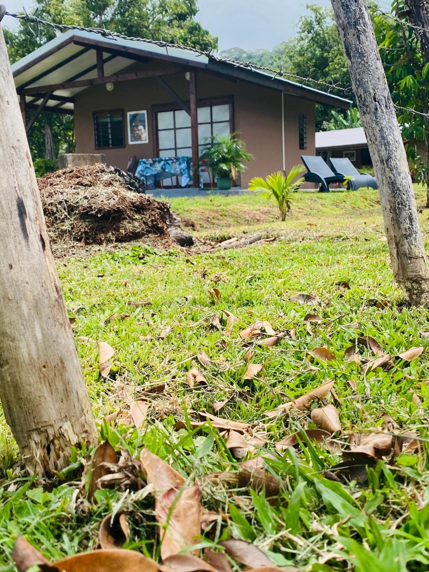Huahine Serenity Cottage Maroe Exterior photo